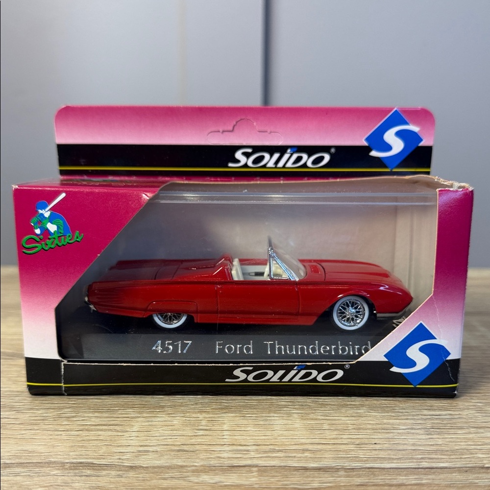 VINTAGE SOLIDO SIXTIES FORD THUNDERBIRD #4517 DIECAST 1:43 + BOX MADE IN FRANCE